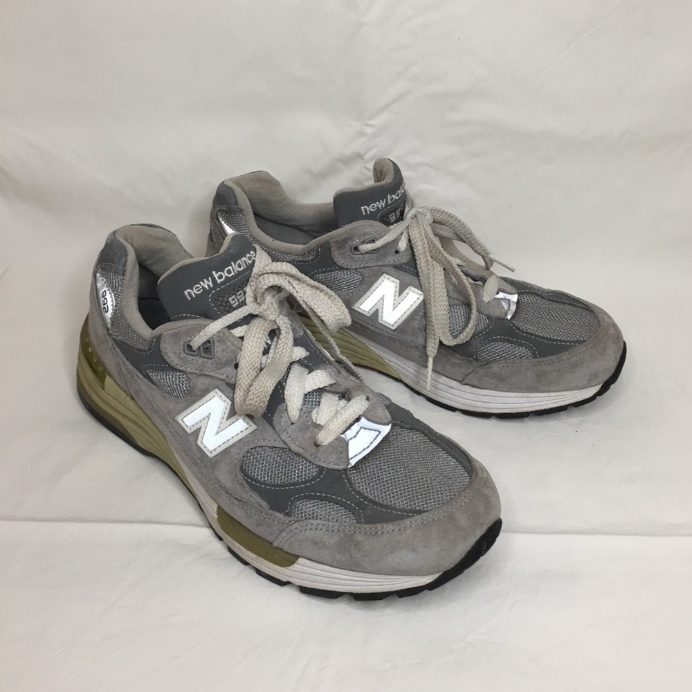 New Balance 992 Classic Sneakers